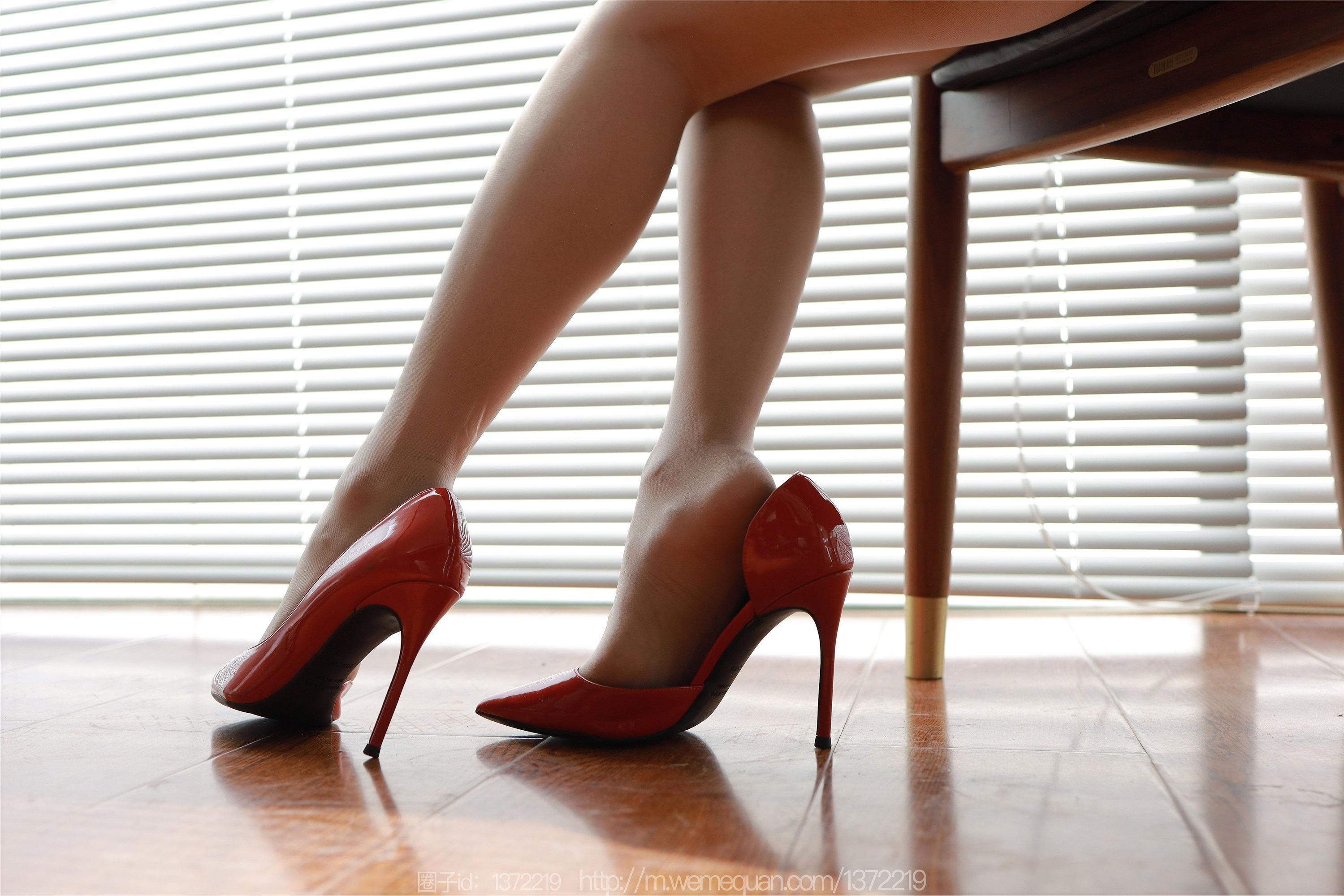 IESS异思趣向  2023.03.05 丝享家 1381 婉萍《晒晒太阳》